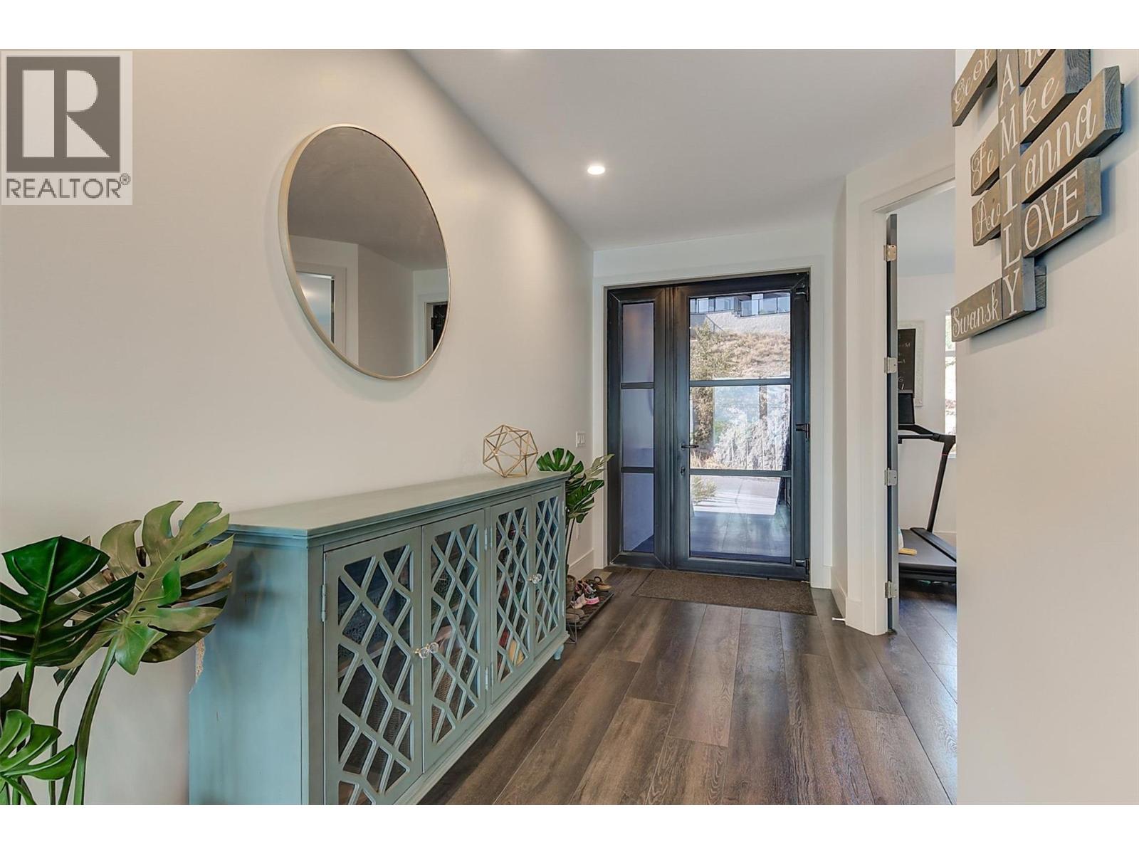  3961 Beachview Drive East, West Kelowna