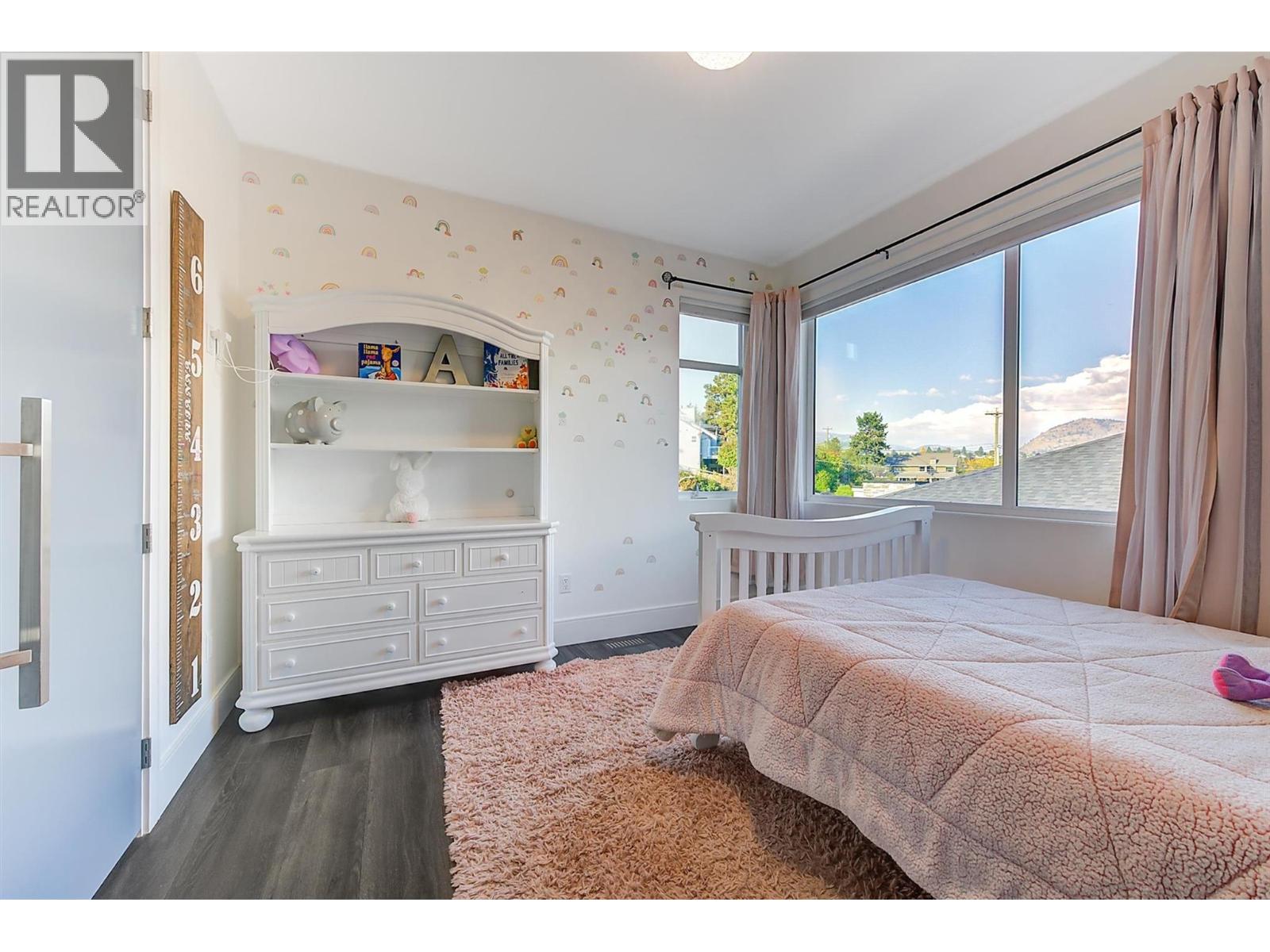  3961 Beachview Drive East, West Kelowna