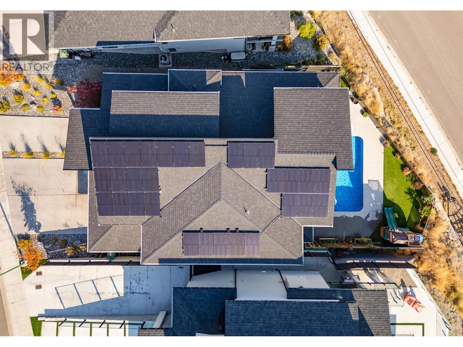  3961 Beachview Drive East, West Kelowna