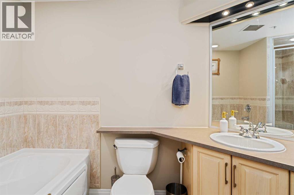 Single Family House for Sale in    Avenue SW Eau Claire Calgary 