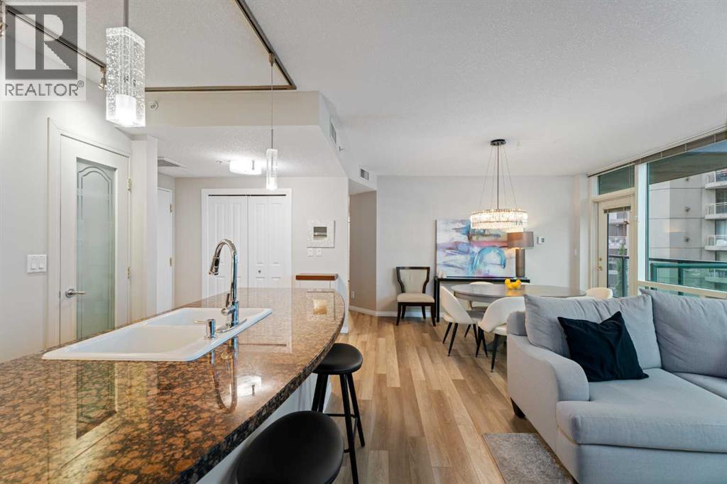 Single Family House for Sale in    Avenue SW Eau Claire Calgary 