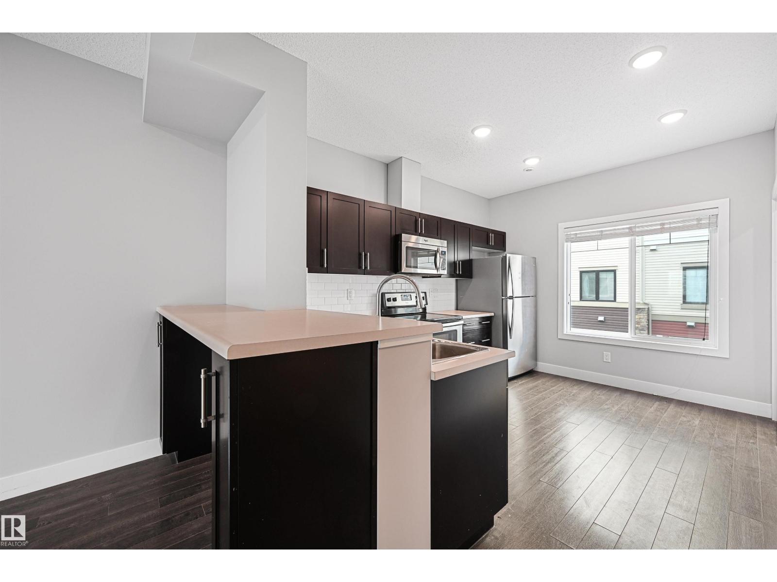 #30 804 WELSH DR SW, Edmonton