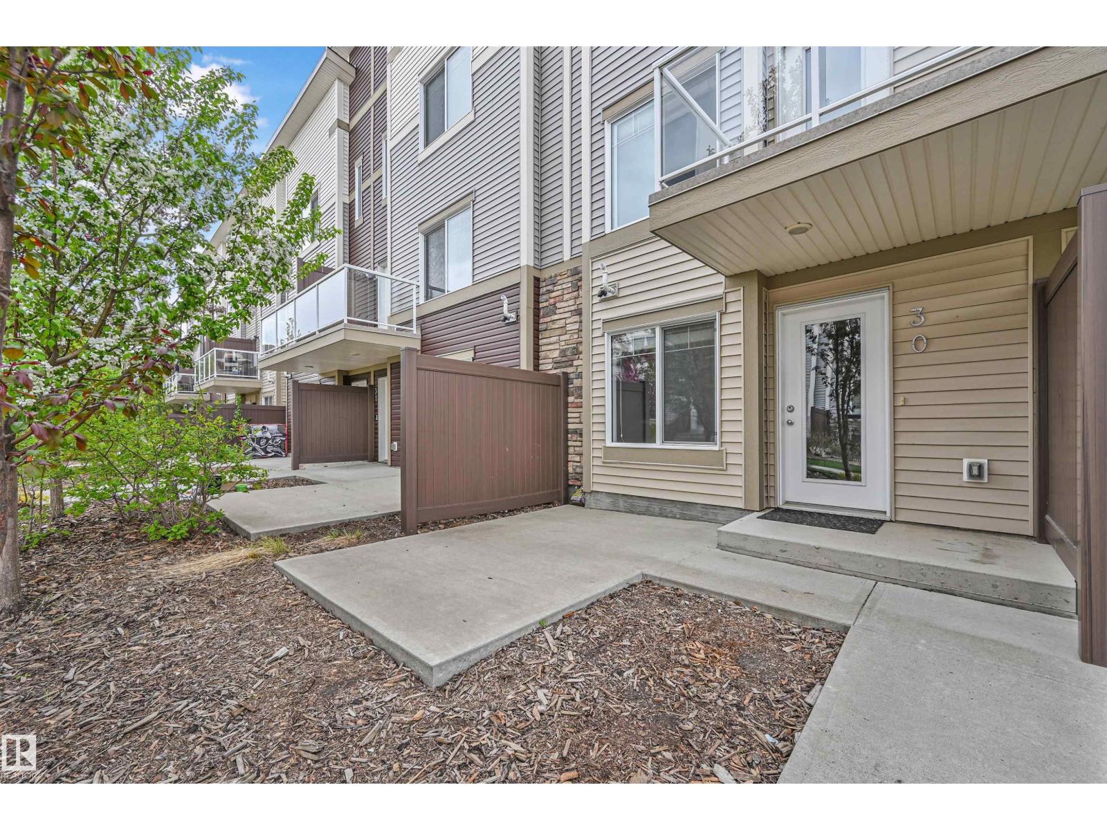 #30 804 WELSH DR SW, Edmonton