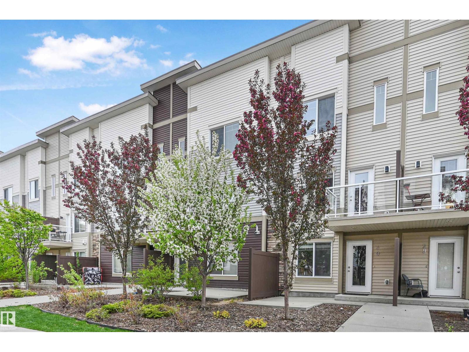 #30 804 WELSH DR SW, Edmonton