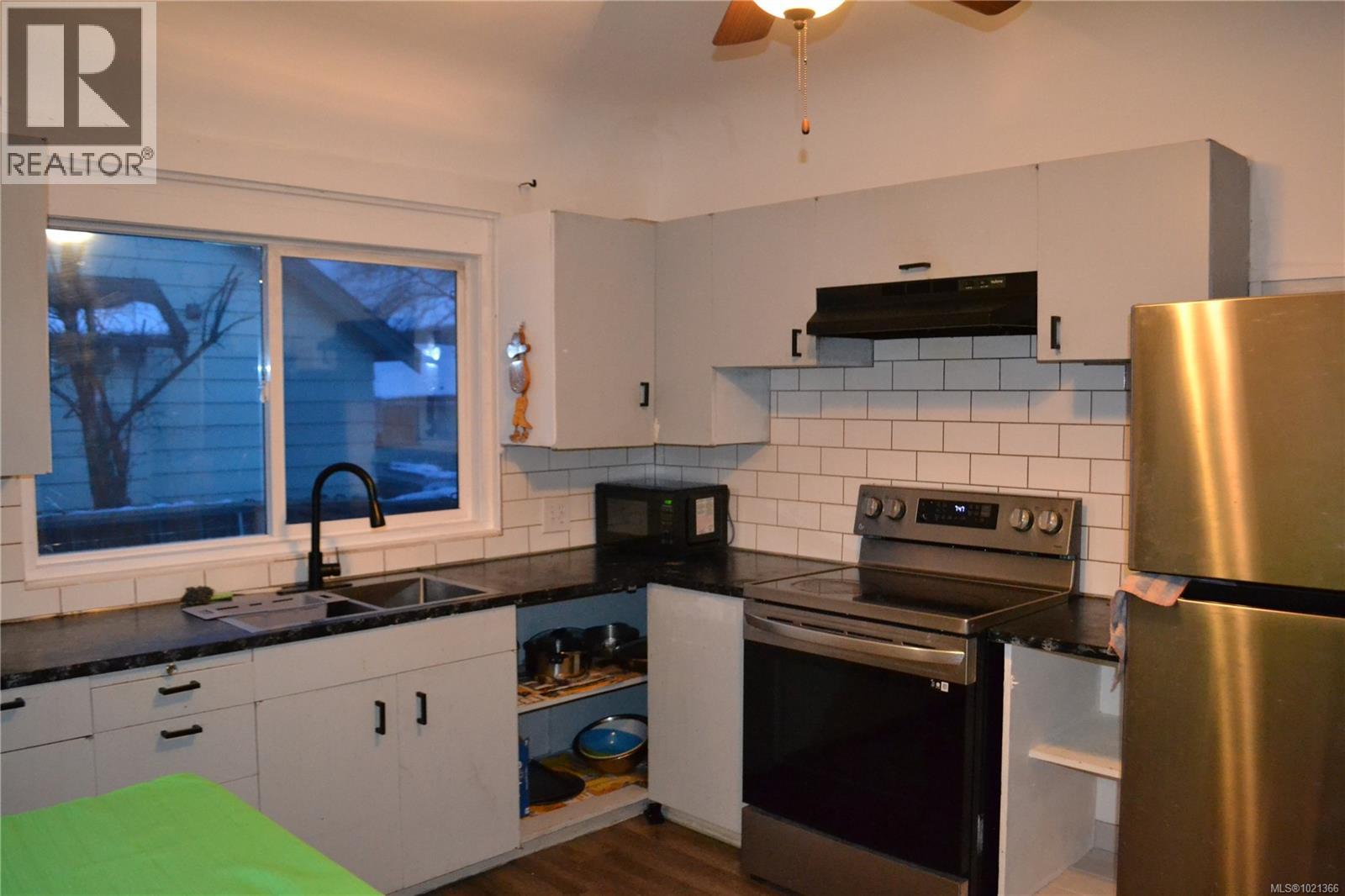 220 Coronation Ave, Duncan