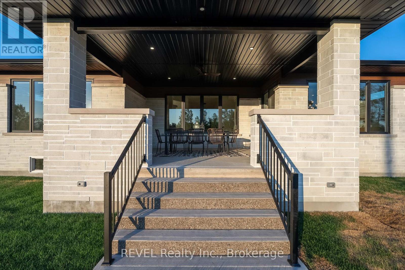 1 ANCHOR ROAD - 33