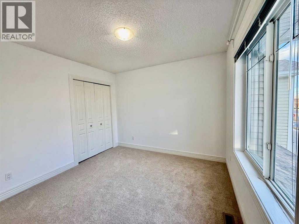 Single Family House for Sale in  Bridleridge Manor SW Bridlewood Calgary 