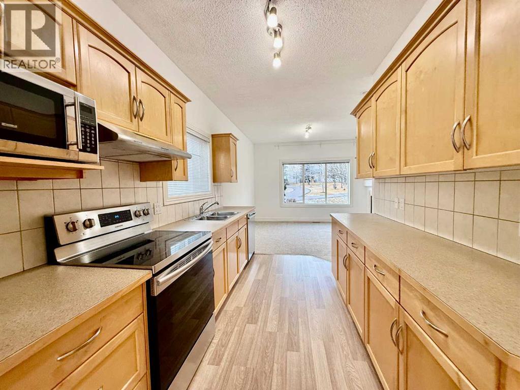 Single Family House for Sale in  Bridleridge Manor SW Bridlewood Calgary 