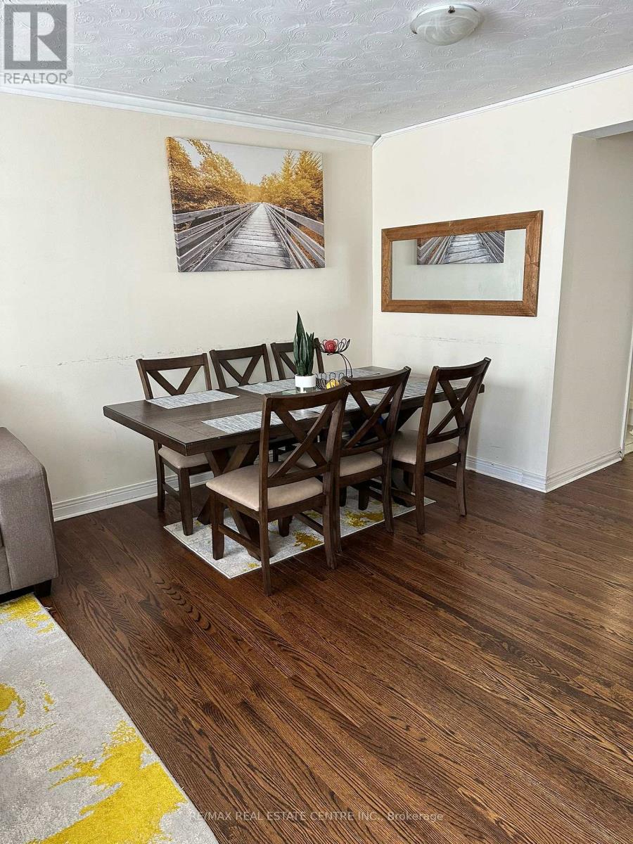 86 EARNSCLIFFE CIRCLE - Photo 4 of 19, Brampton (Southgate), Ontario