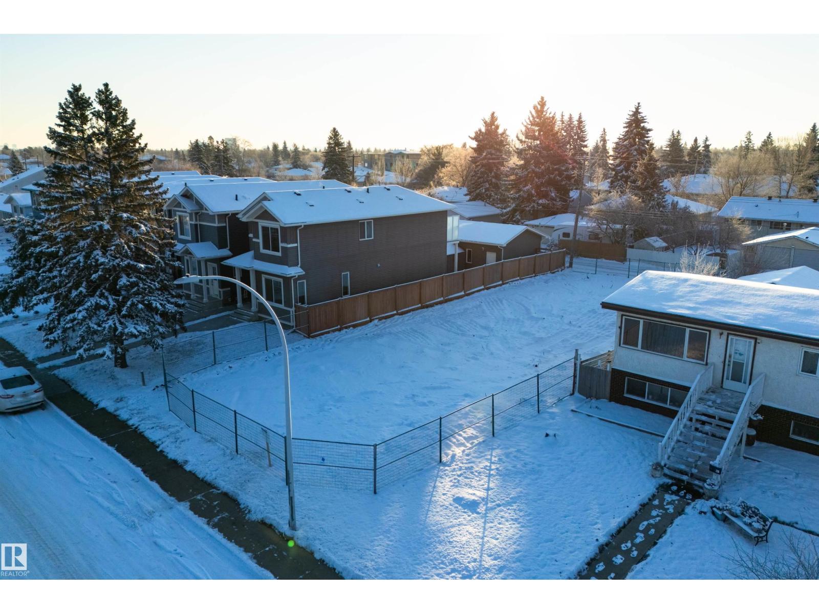 15805 109 AV NW, Edmonton