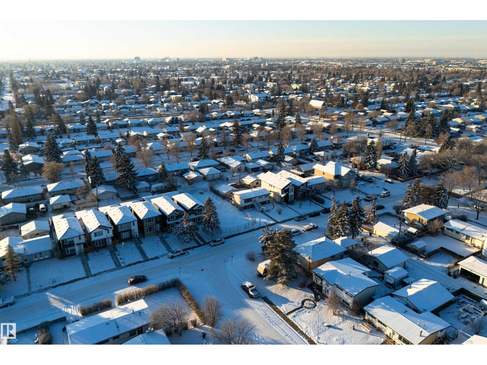 15805 109 AV NW, Edmonton