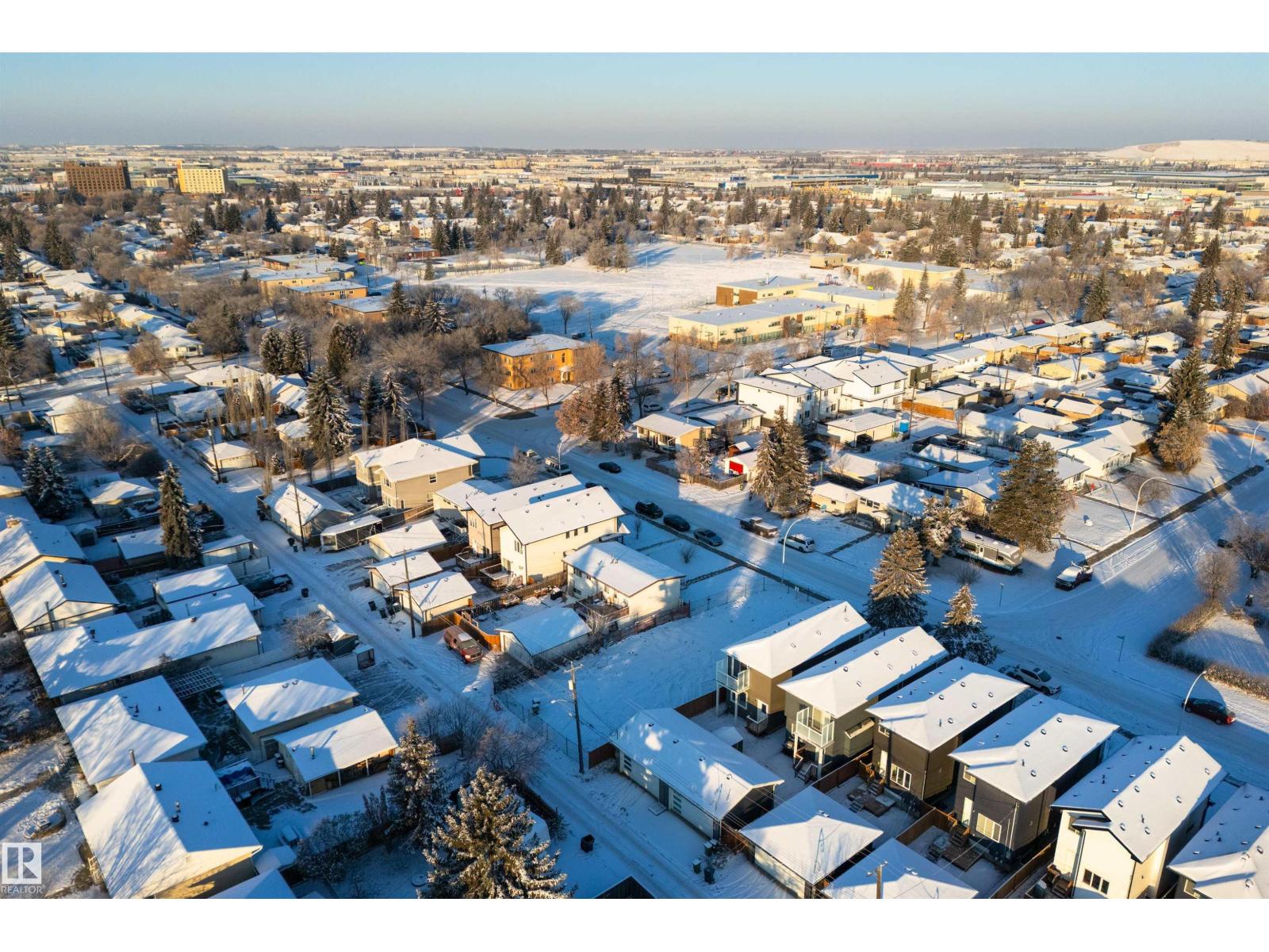 15805 109 AV NW, Edmonton