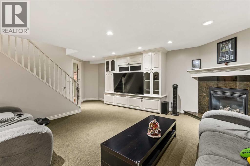 Single Family House for Sale in  McKinley Bay SE McKenzie Lake Calgary 