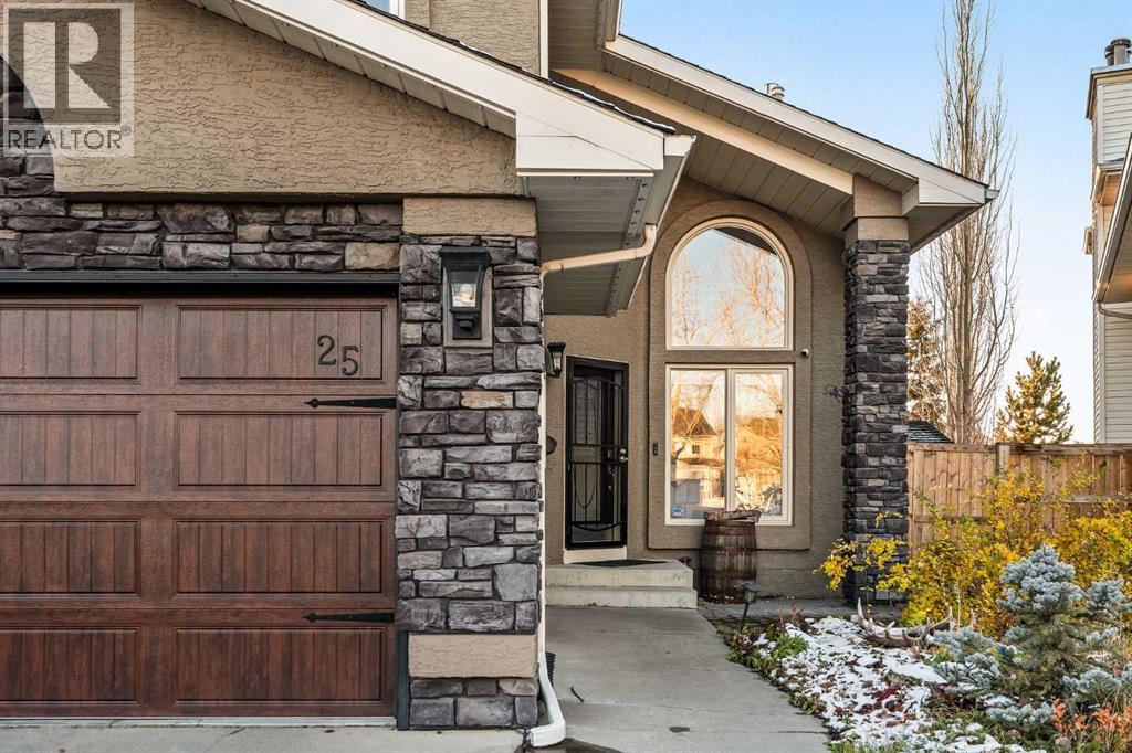 Single Family House for Sale in  McKinley Bay SE McKenzie Lake Calgary 