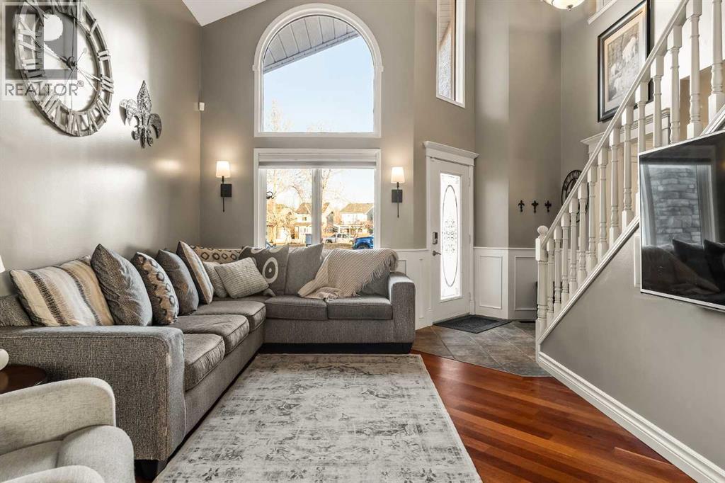 Single Family House for Sale in  McKinley Bay SE McKenzie Lake Calgary 