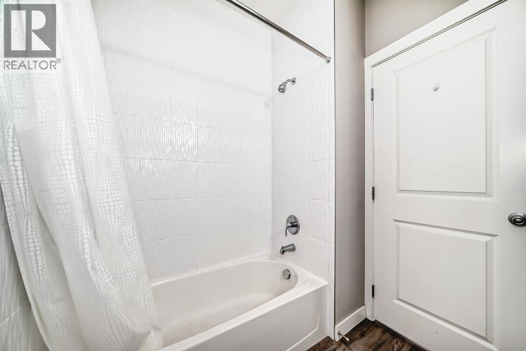 Single Family House for Sale in  Kincora Glen Road NW Kincora Calgary 