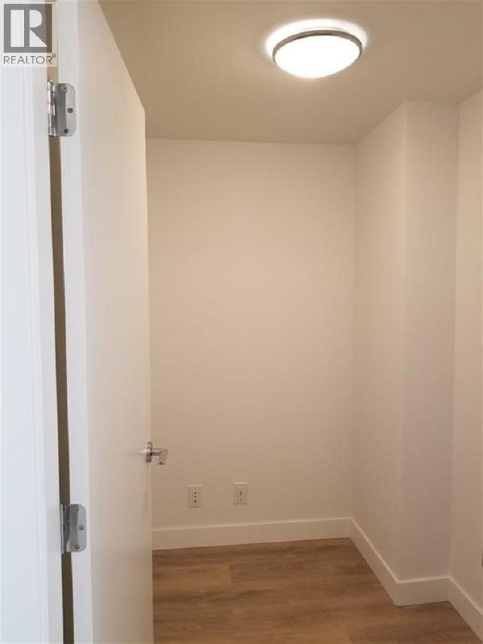 711 3557 SAWMILL CRESCENT, Vancouver