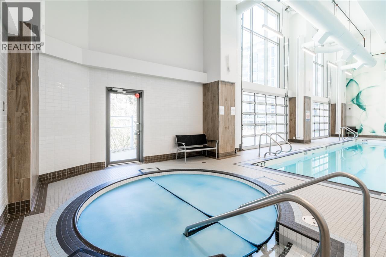 711 3557 SAWMILL CRESCENT, Vancouver