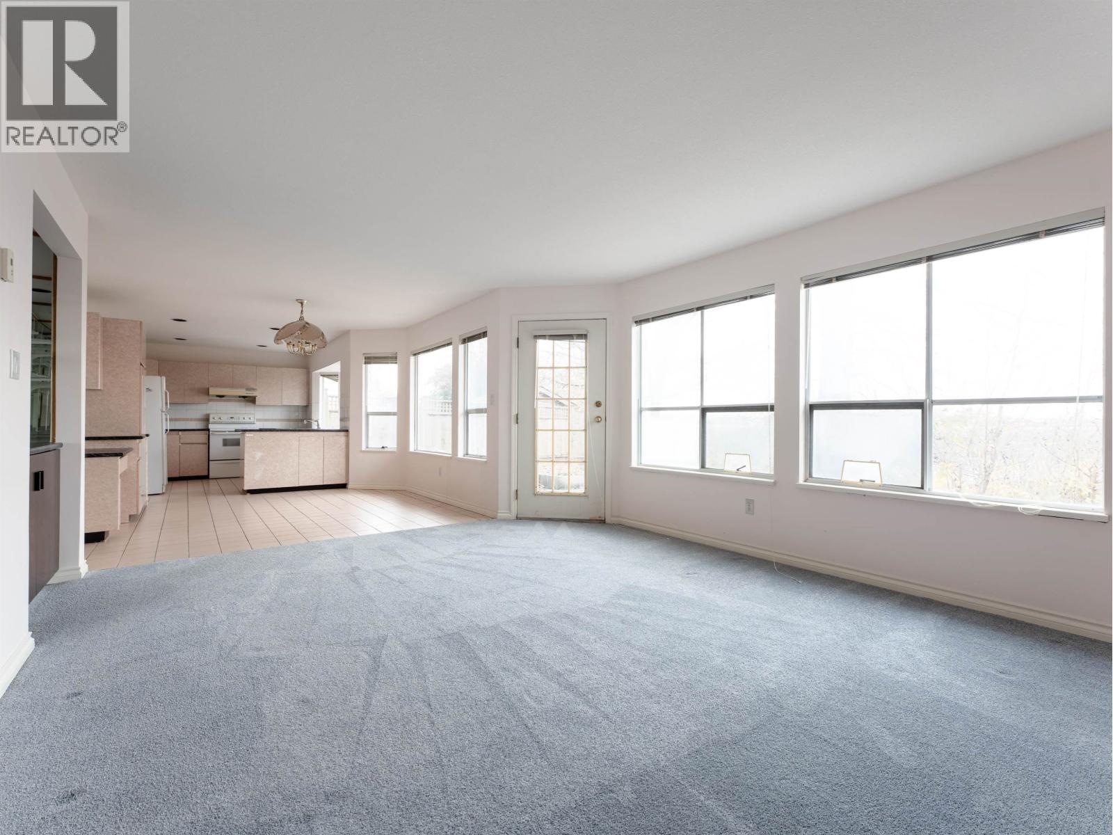 6788 LONDON Drive, Delta