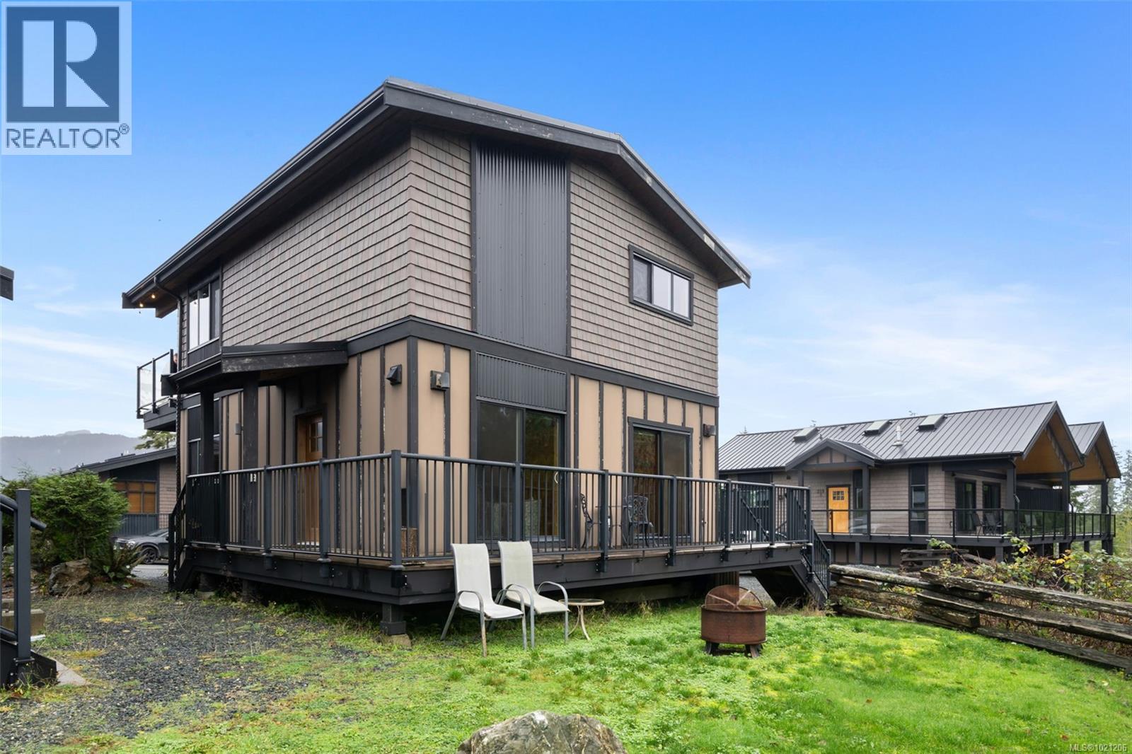 221 6596 Baird Rd, Port Renfrew