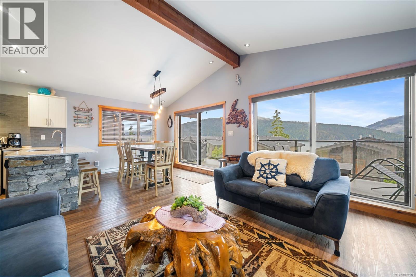 221 6596 Baird Rd, Port Renfrew