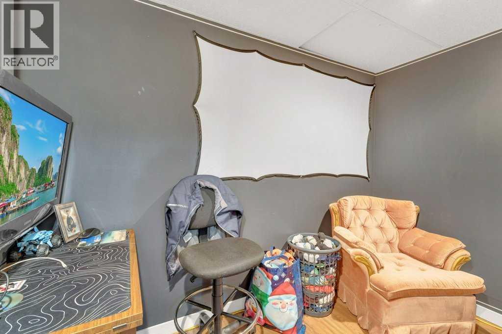 73 Lansbury Close, Lacombe