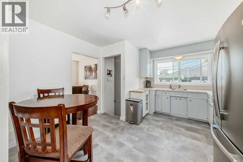 Single Family House Bungalow for Sale in  macleay Road NE Mayland Heights Calgary 