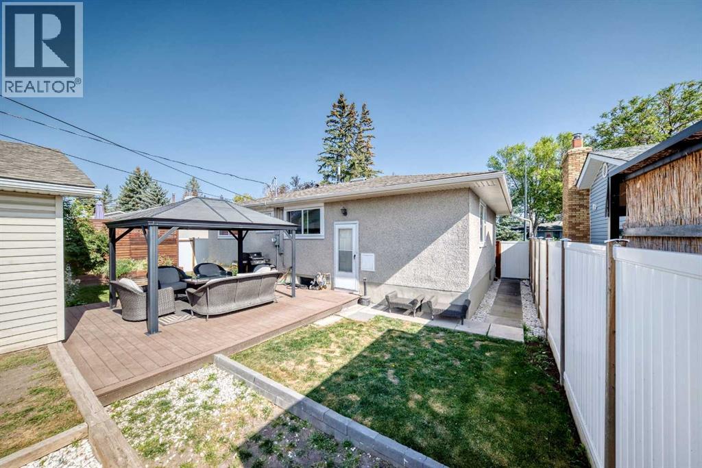 Single Family House Bungalow for Sale in  macleay Road NE Mayland Heights Calgary 