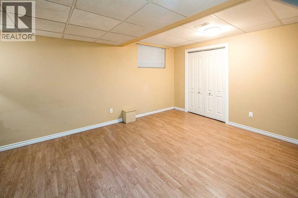 Single Family House for Sale in  HIDDEN CREEK Point NW Hidden Valley Calgary 