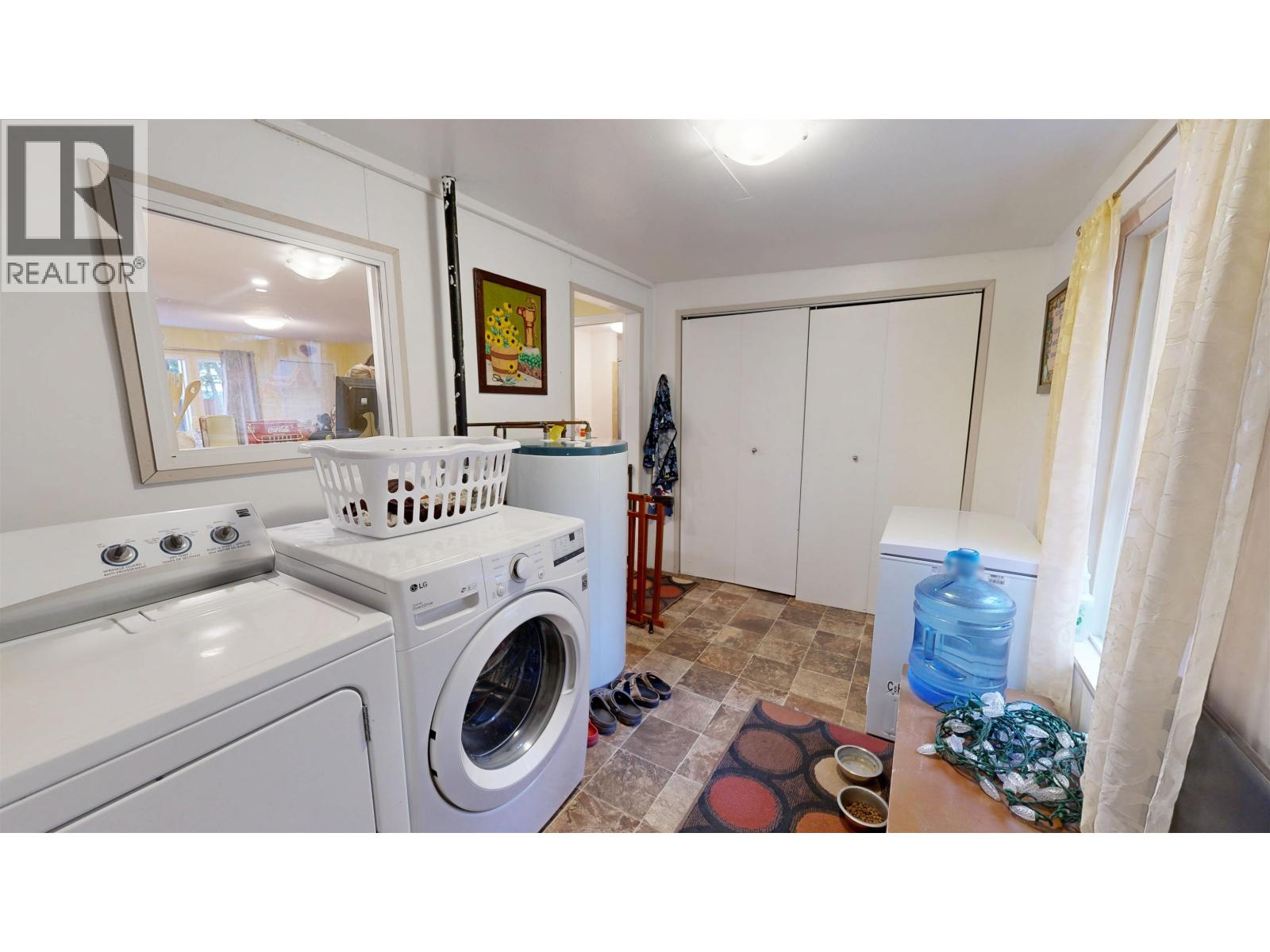 3743 EMERALD CRESCENT, Lac La Hache