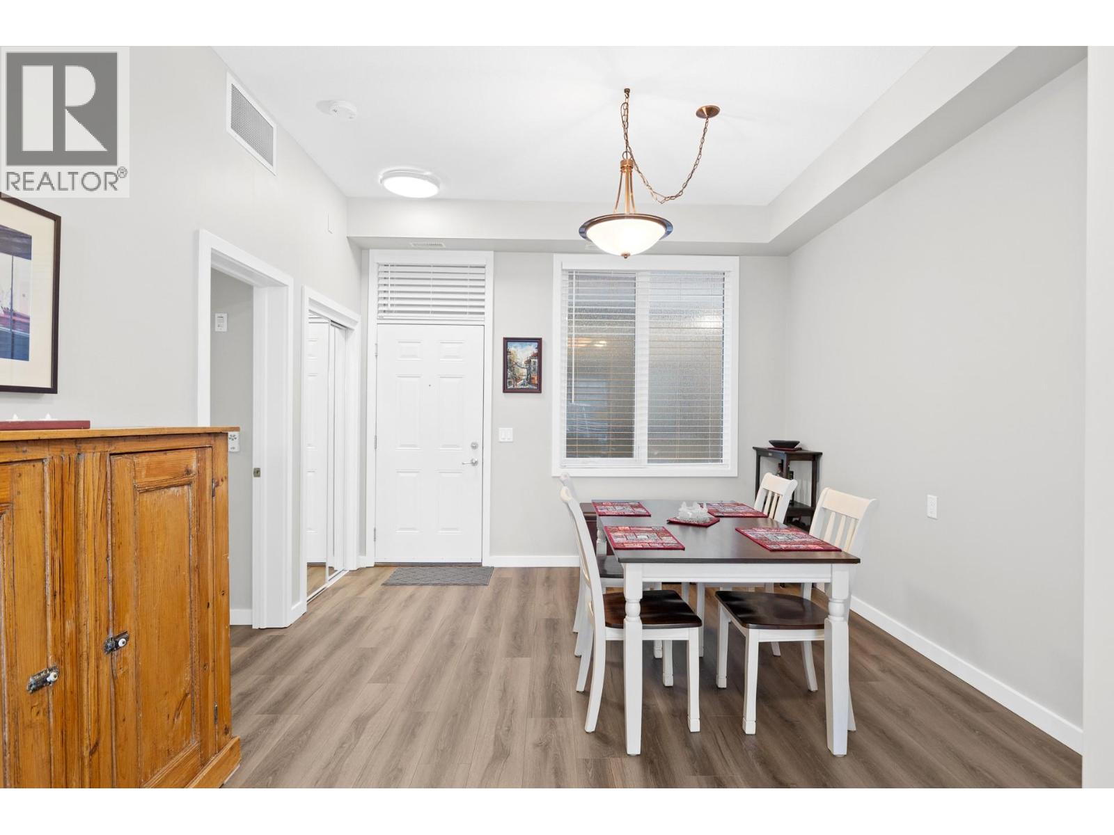 221 1331 Ellis Street, Kelowna