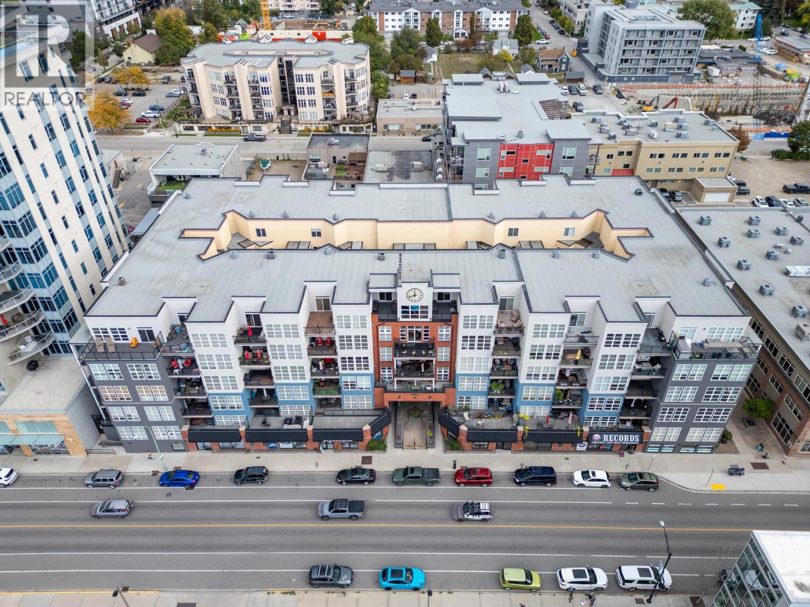 221 1331 Ellis Street, Kelowna