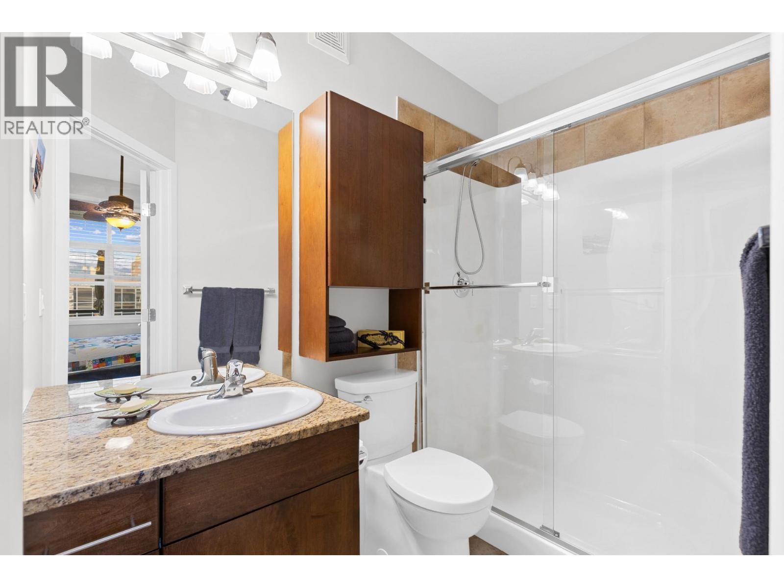 221 1331 Ellis Street, Kelowna