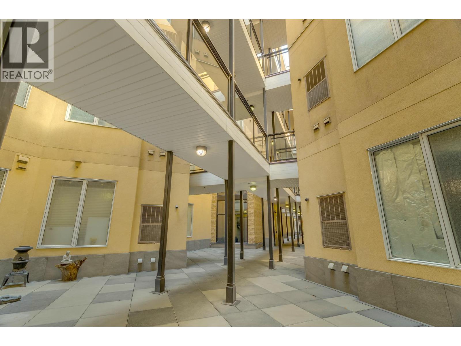 221 1331 Ellis Street, Kelowna