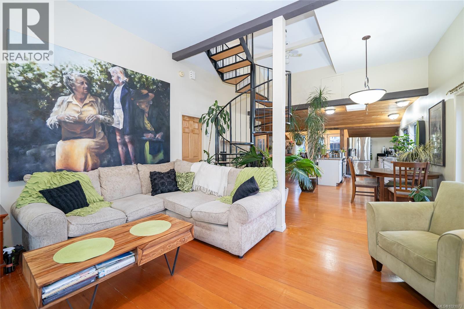 9920 Cedar St, Chemainus