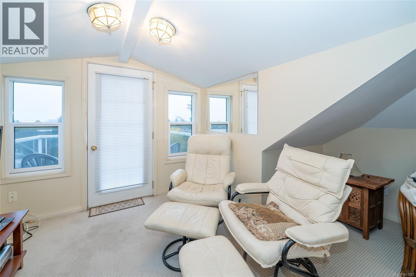 9920 Cedar St, Chemainus