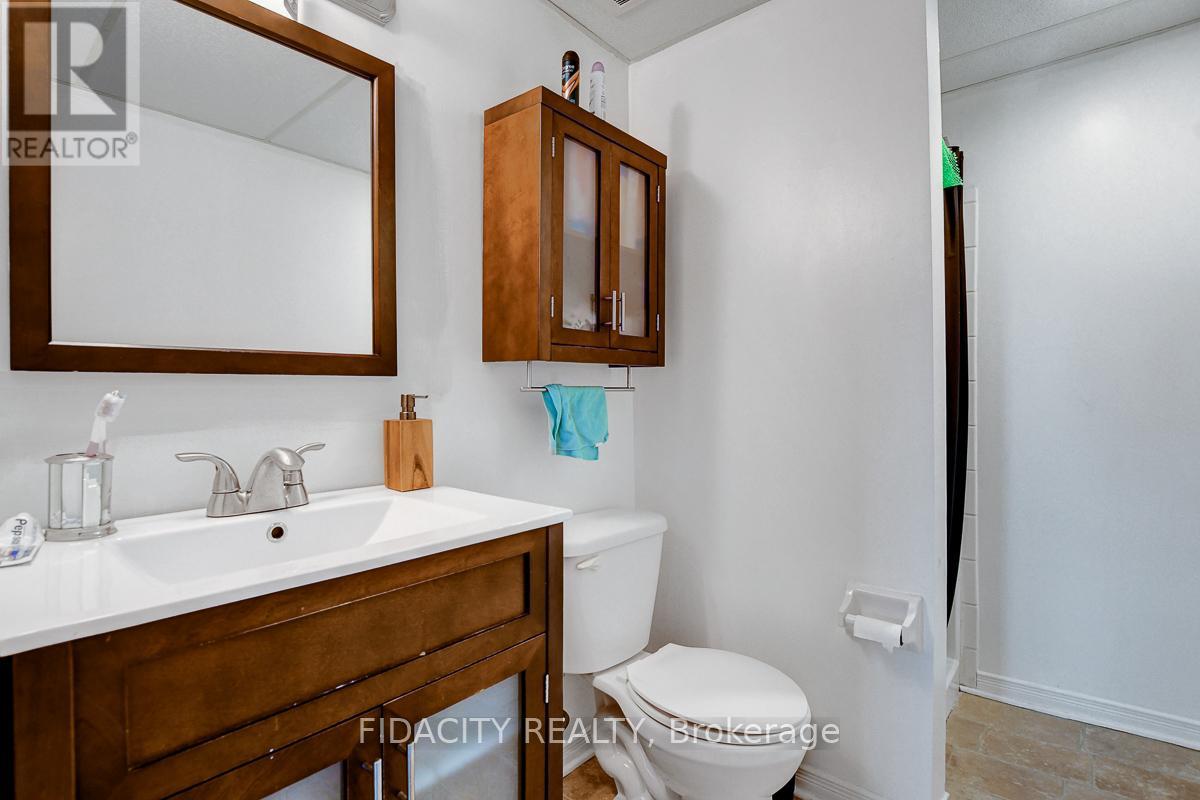 #309 1490 HERON ROAD - 13