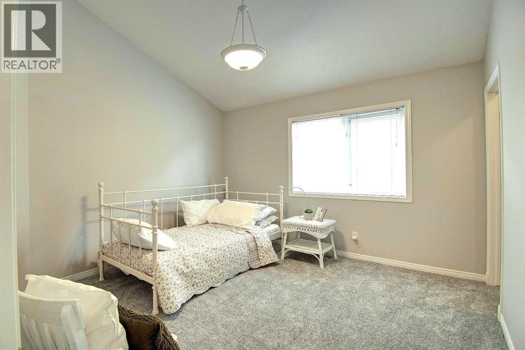 Single Family House for Sale in   Street NW Sunnyside Calgary 