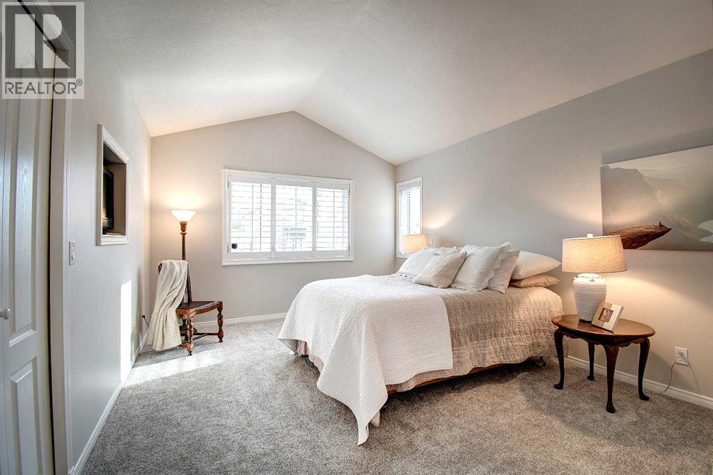 Single Family House for Sale in   Street NW Sunnyside Calgary 