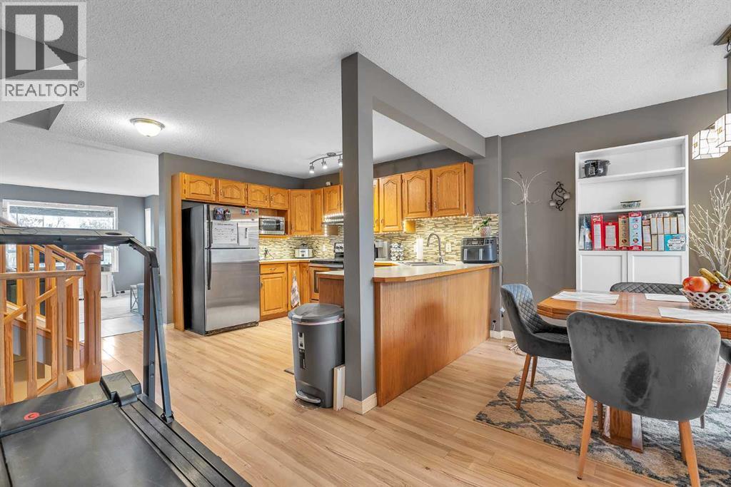 Single Family House for Sale in  Scenic Acres Terrace NW Scenic Acres Calgary 