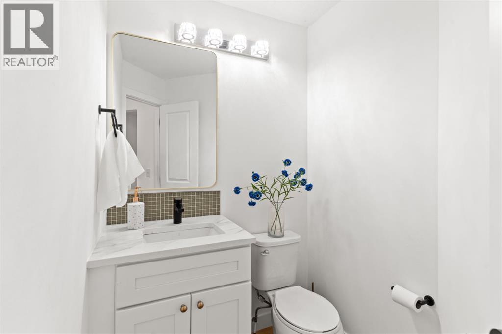 Single Family House for Sale in  Macewan Glen Close NW MacEwan Glen Calgary 