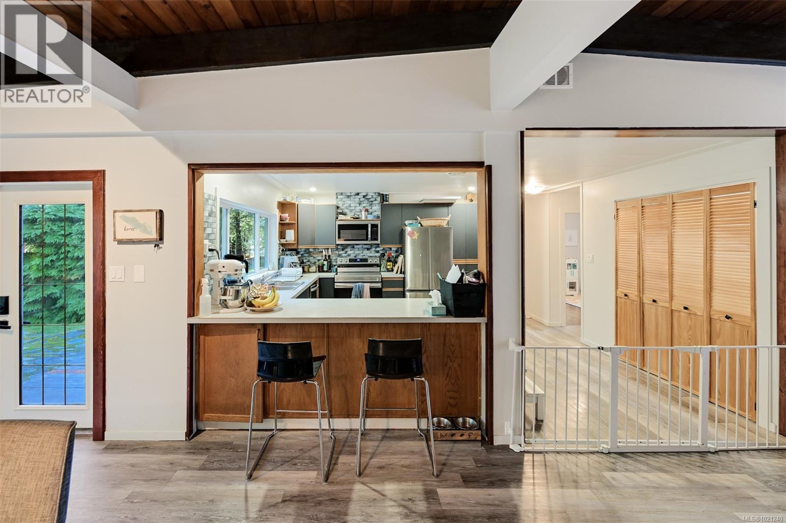 5742 Menzies Rd, Duncan