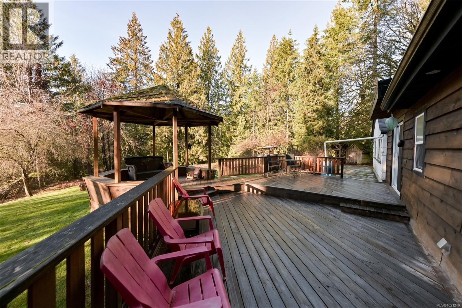 5742 Menzies Rd, Duncan