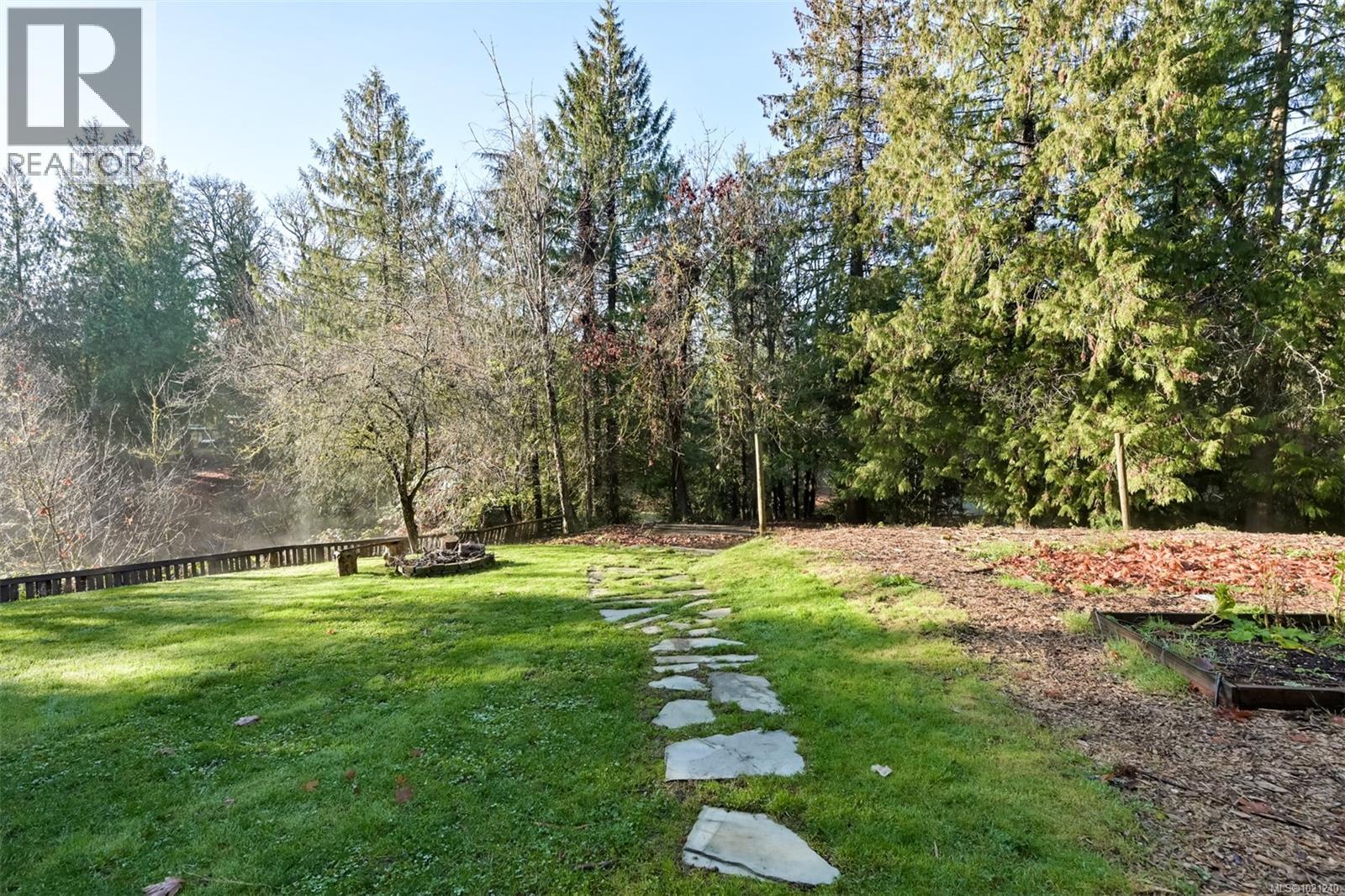 5742 Menzies Rd, Duncan