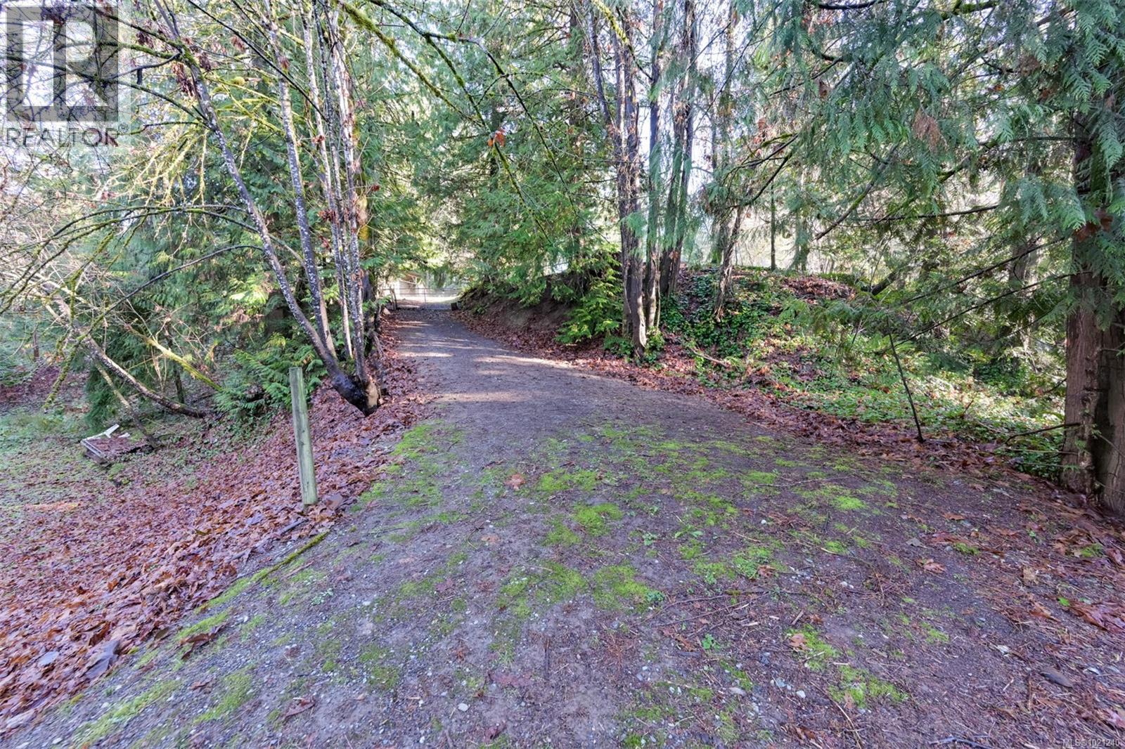 5742 Menzies Rd, Duncan