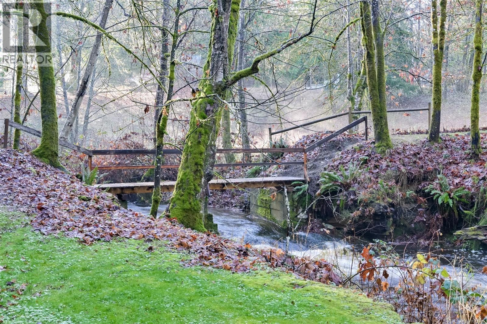 5742 Menzies Rd, Duncan