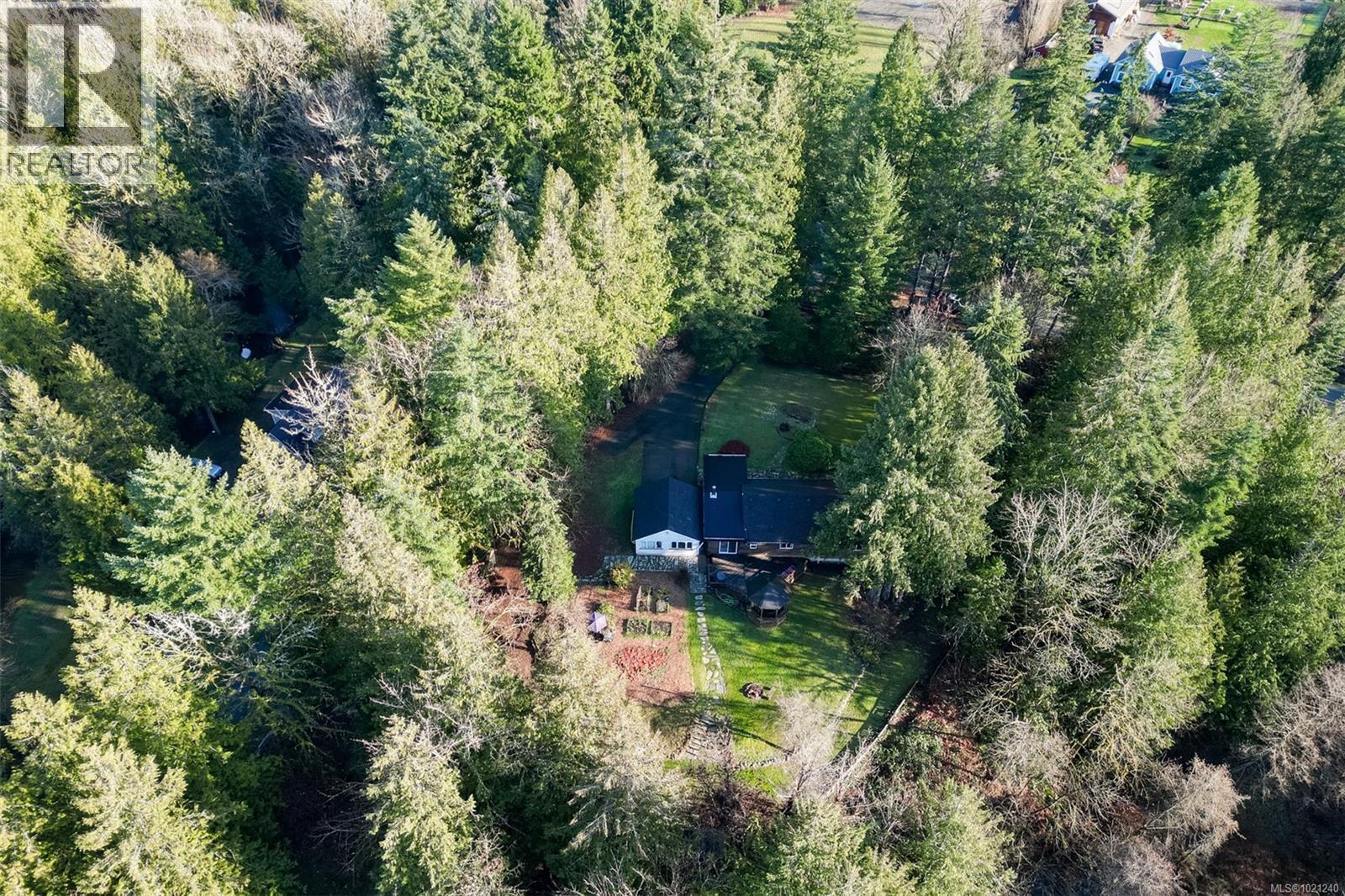 5742 Menzies Rd, Duncan