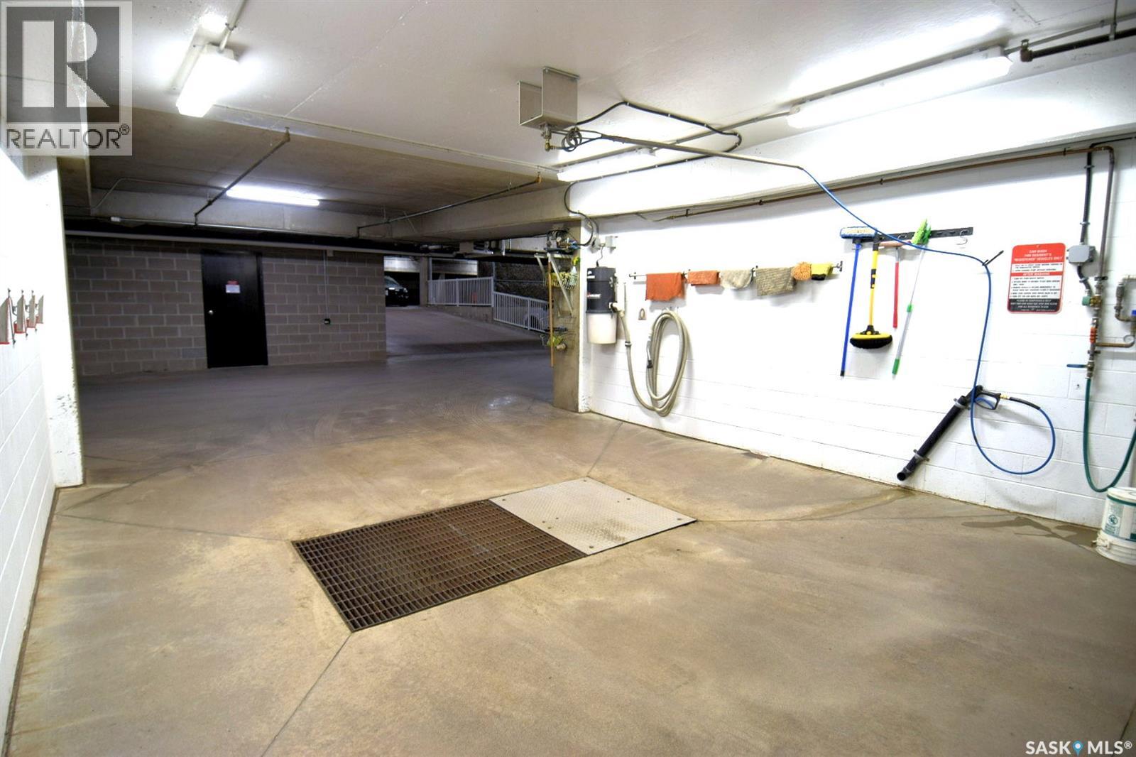 Single Family House High rise for Sale in   Nelson ROAD Saskatoon 