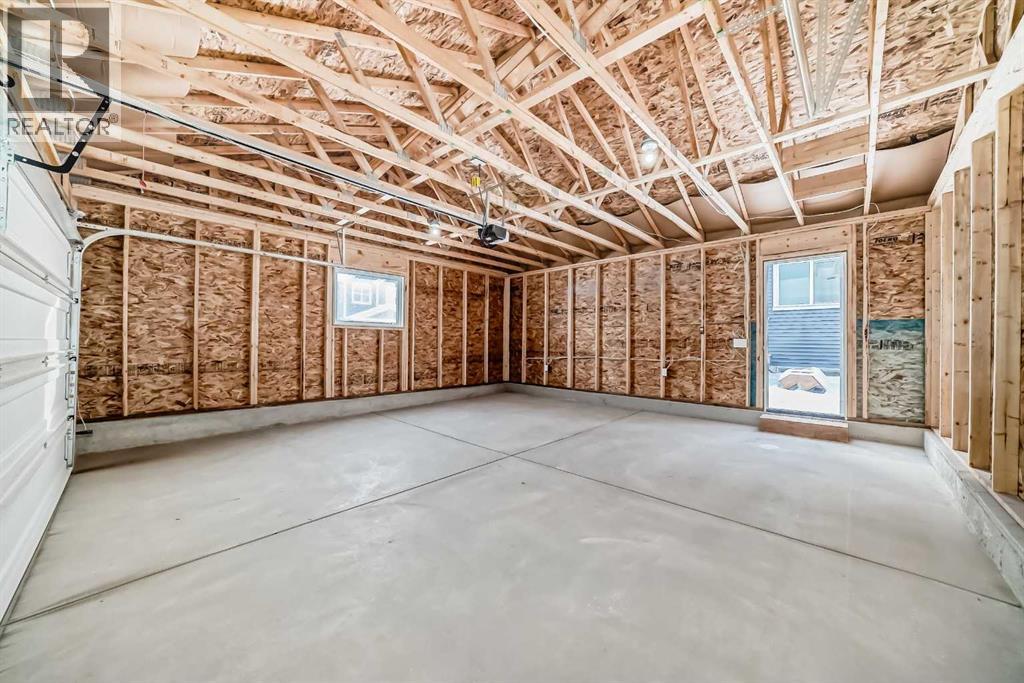 Single Family House for Sale in  Savoy Landing SE Rangeview Calgary 