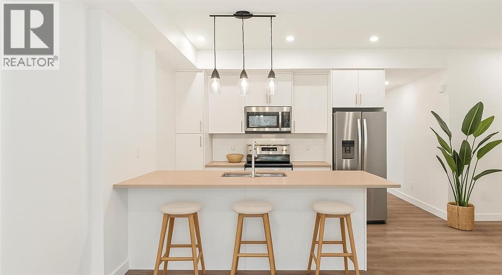 Single Family House for Sale in    Street SW Springbank Hill Calgary 